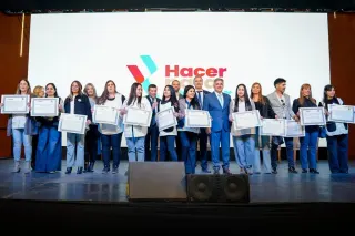 Llaryora-Escuelas-Precursoras-1024x683.webp